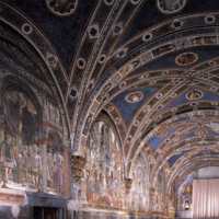 Domenico_di_Bartolo_-_View_of_the_fresco_cyle_in_the_Pellegrinaio_-_WGA06415.jpg